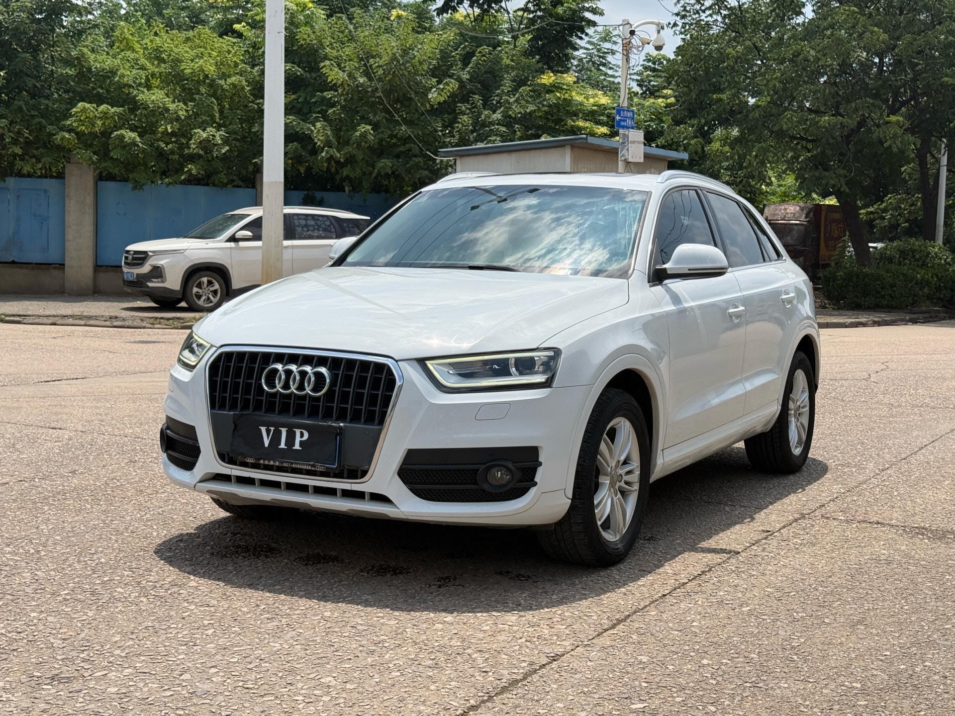 Audi Q3 2015 Audi Q3 2015 car image