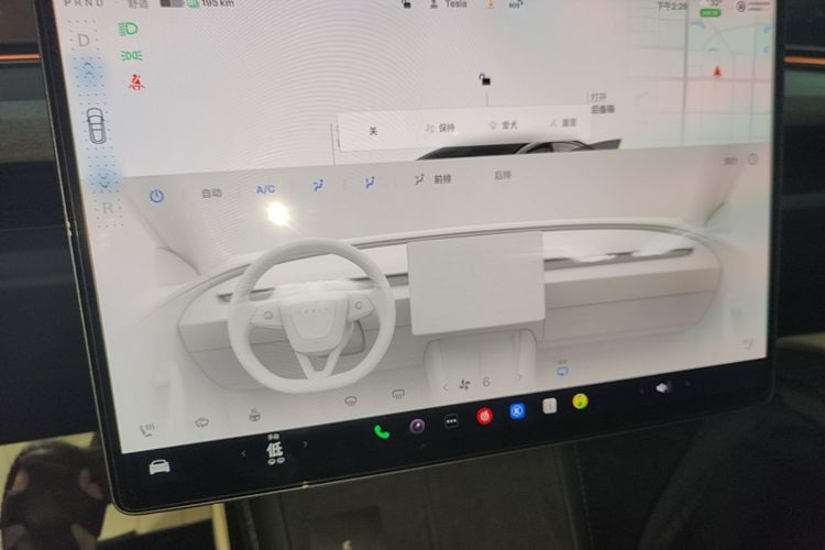 Tesla Model 3 2023 car image #13