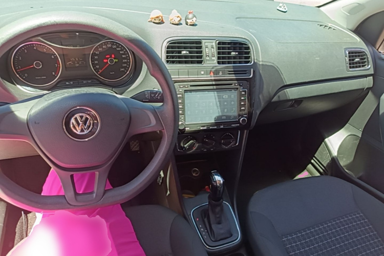 Volkswagen Polo 2014 #10 Volkswagen Polo 2014 car image #10