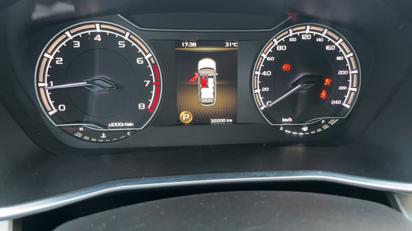 GEELY Coolray 2022 immagine di auto #5