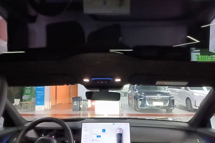 MI SU7 2024 car image #18
