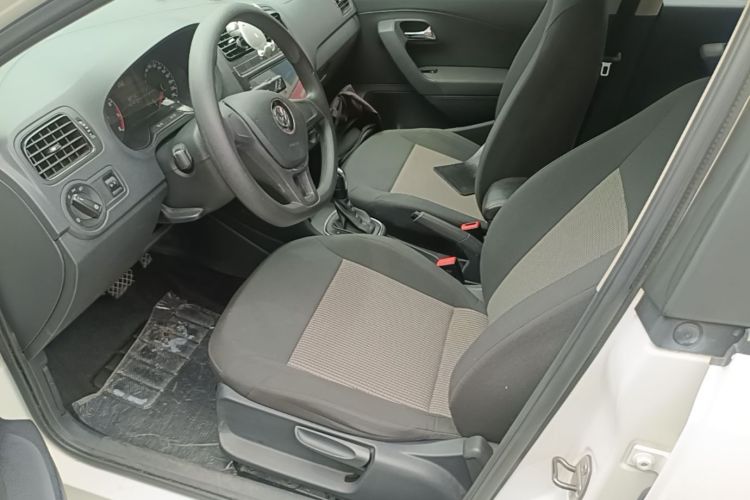 Volkswagen Polo 2017 #18 Volkswagen Polo 2017 car image #18