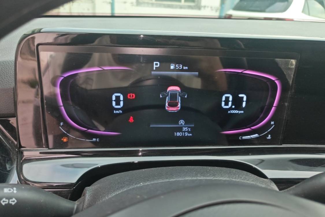 Kia Seltos 2024 car image #24