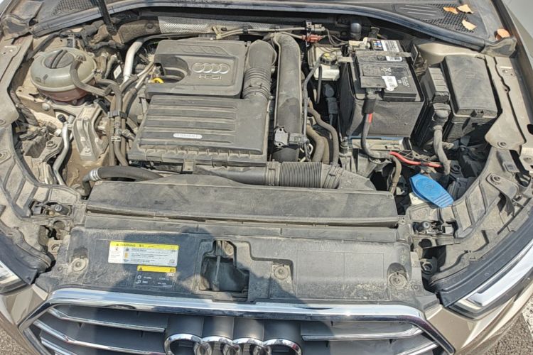 Audi A3 2018 car image #20