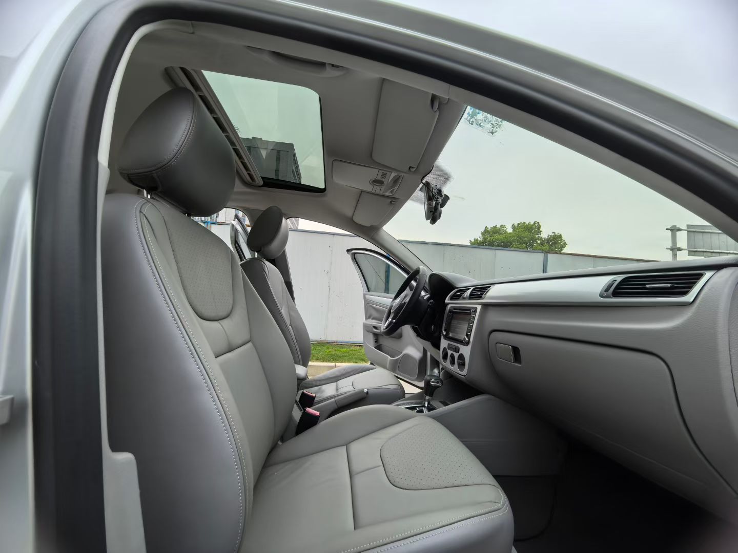 Volkswagen Bora 2011 صورة سيارة #5