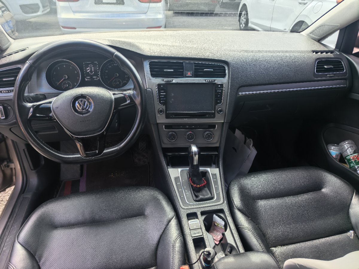 Volkswagen Golf 2015 car image #7