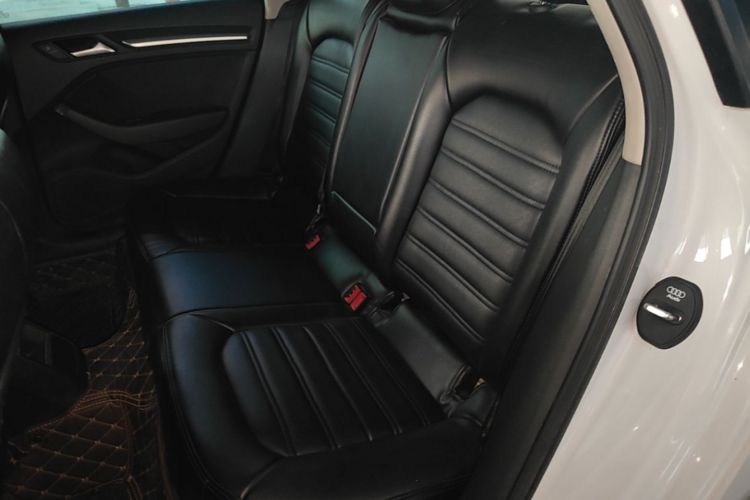 Audi A3 2015 car image #13