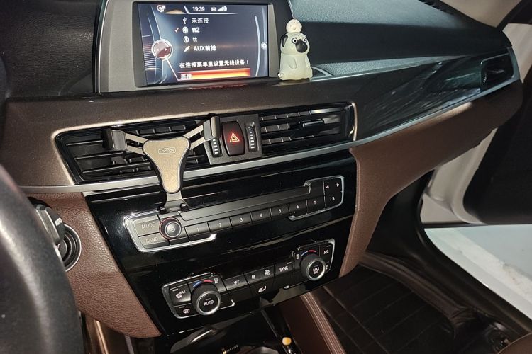 BMW X1 2017 #13 BMW X1 2017 car image #13