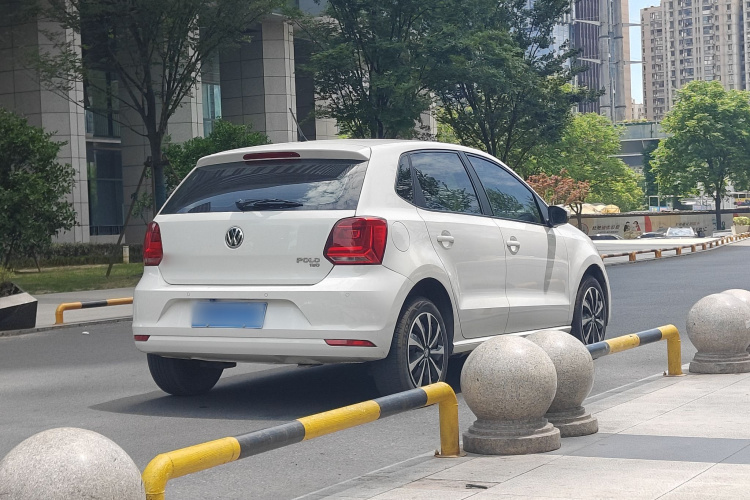 Volkswagen Polo 2017 #7 Volkswagen Polo 2017 car image #7