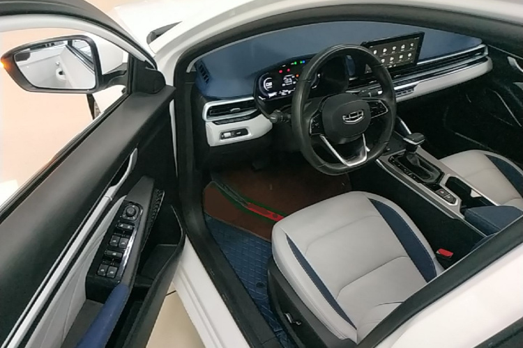 GEELY Emgrand 2022 car image #16