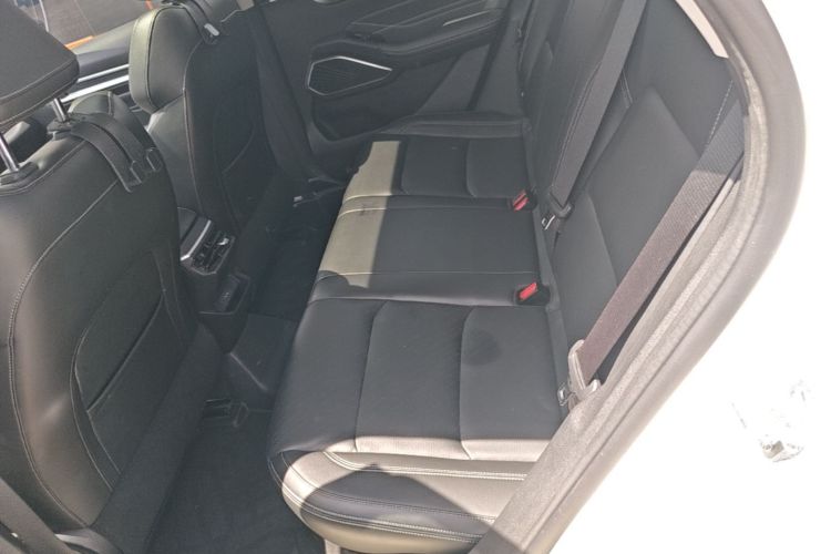 GEELY Emgrand 2021 #13 GEELY Emgrand 2021 car image #13