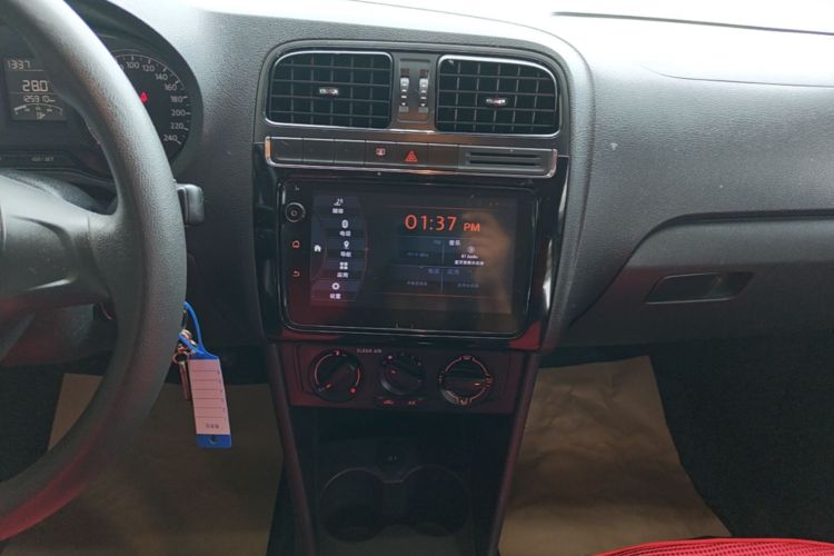 Volkswagen Polo 2018 #13 Volkswagen Polo 2018 car image #13
