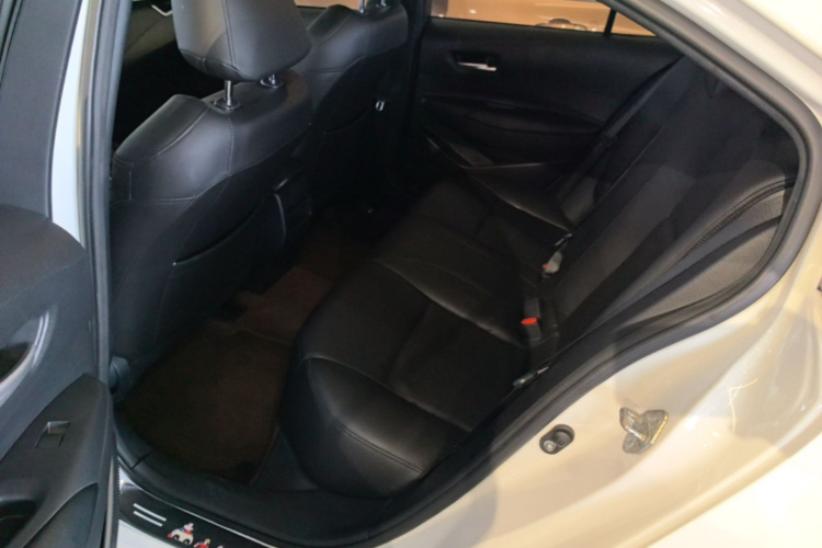 Toyota Corolla 2021 immagine di auto #17