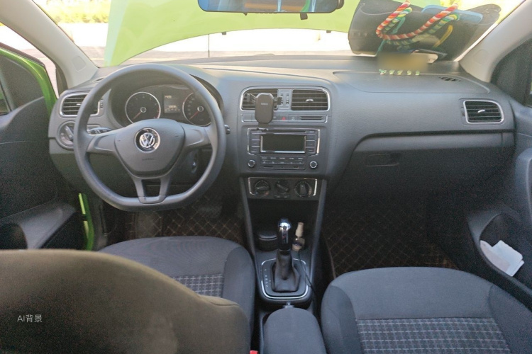 Volkswagen Polo 2015 #11 Volkswagen Polo 2015 car image #11