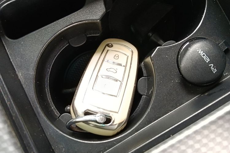 GEELY Emgrand GS 2017 car image #9