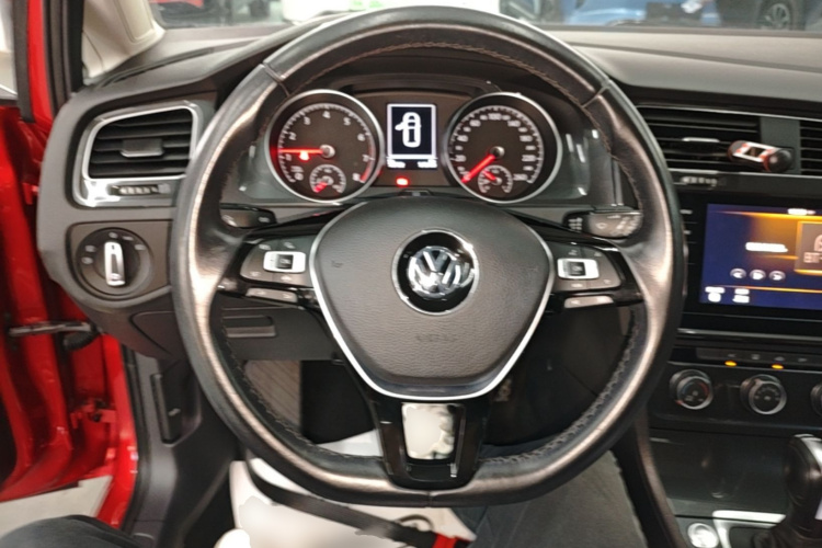 Volkswagen Golf 2020 #11 Volkswagen Golf 2020 car image #11