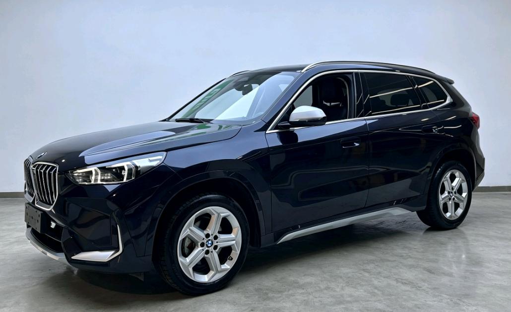 BMW X1 2023 car image 