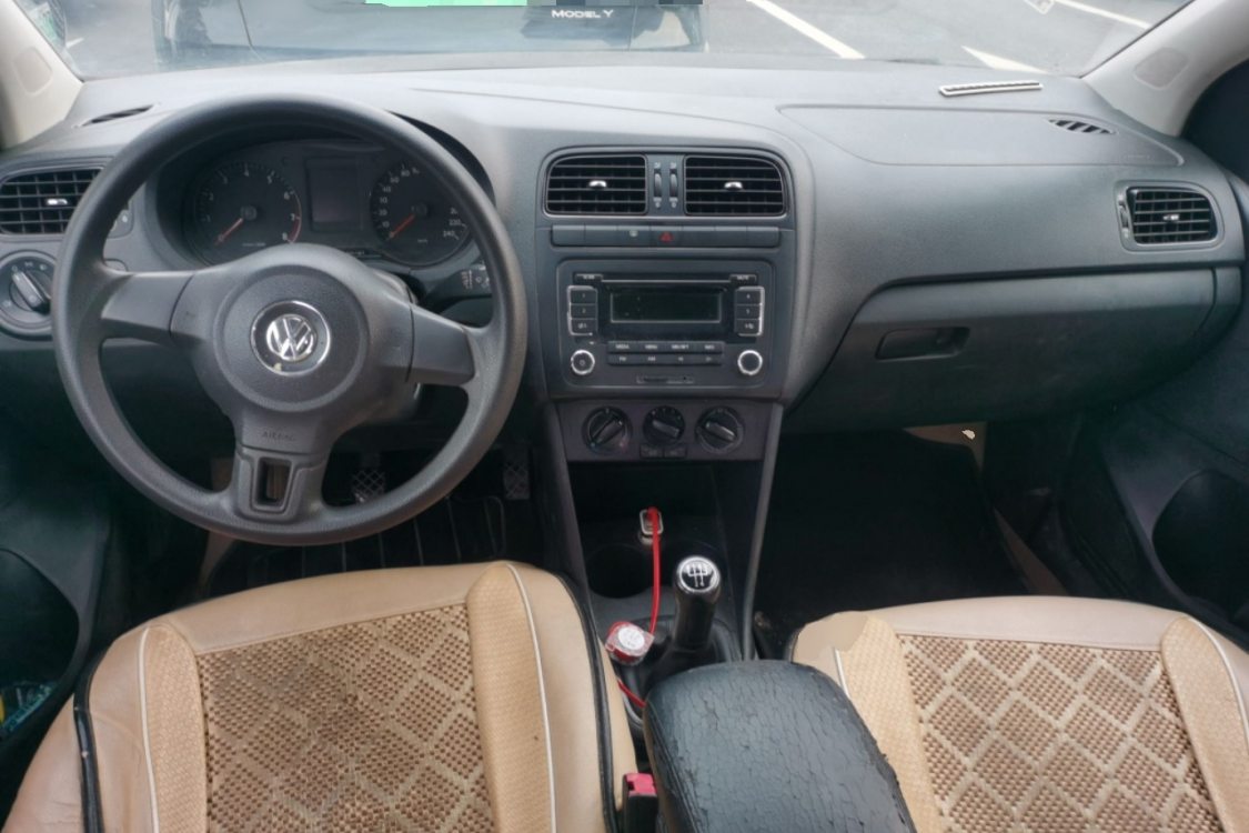 Volkswagen Polo 2013 car image #21