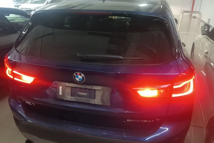 BMW X1 2018 #6 BMW X1 2018 car image #6