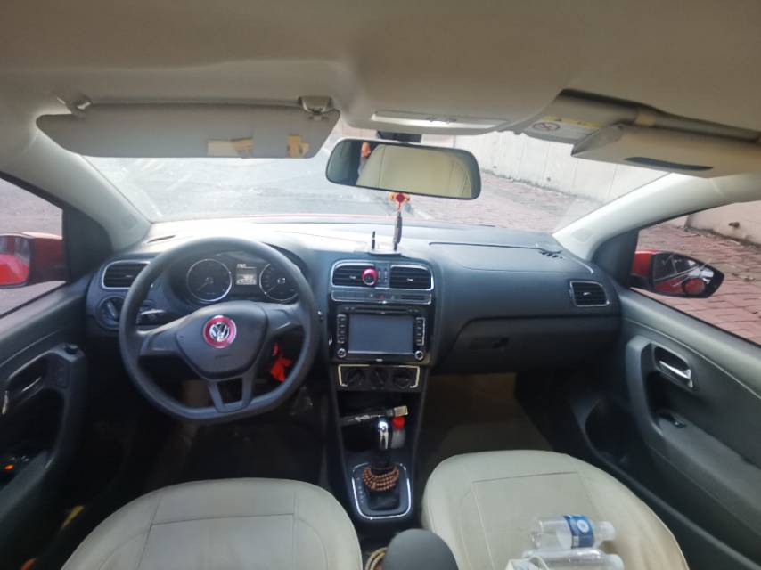 Volkswagen Polo 2014 car image #9