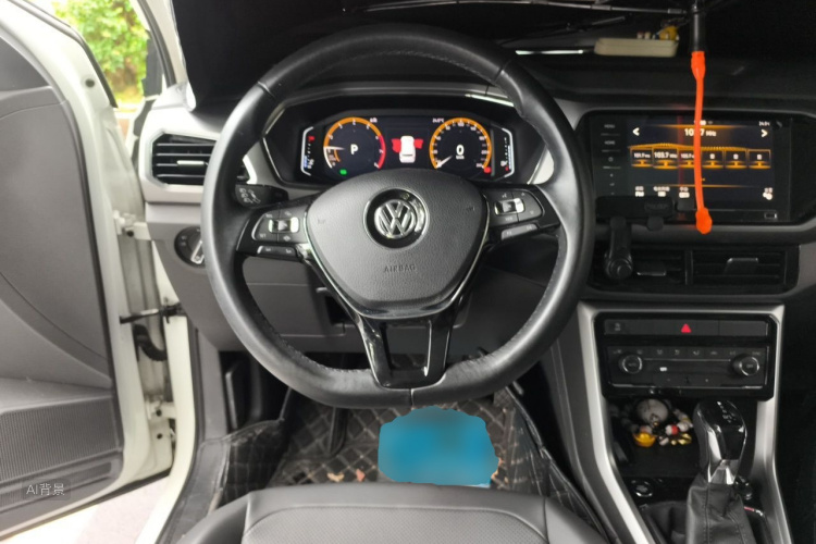 Volkswagen T-Cross 2019 #12 Volkswagen T-Cross 2019 car image #12