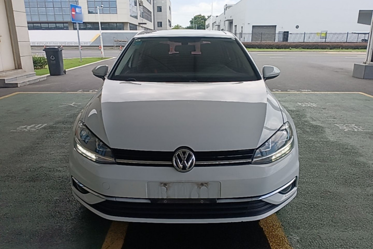 Volkswagen Golf 2020 immagine di auto #3