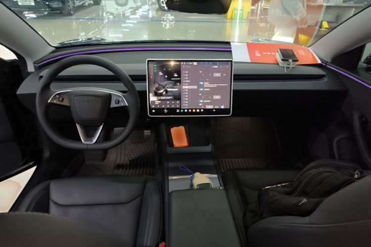 Tesla Model 3 2025 #10 Tesla Model 3 2025 صورة سيارة #10