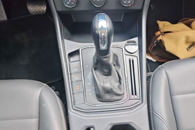 Volkswagen Lavida 2022 car image #18