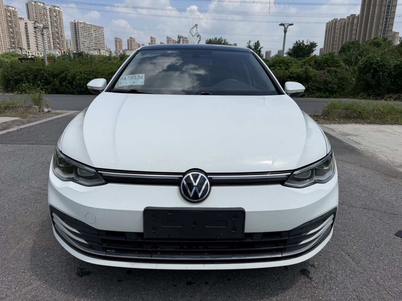Volkswagen Golf 2021 car image #2