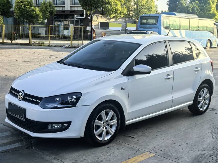 Volkswagen Polo 2013 image de voiture 