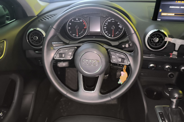 Audi A3 2020 car image #11