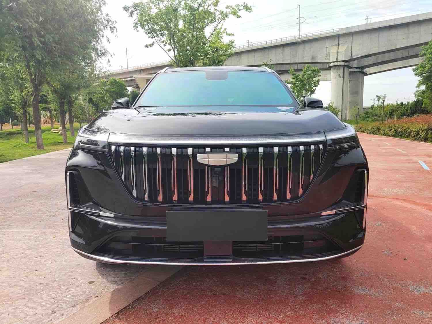 GEELY Boyue L 2025 car image #2