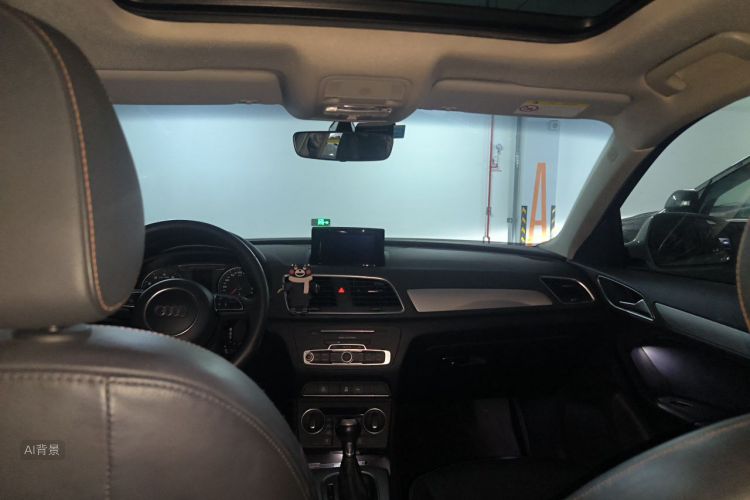 Audi Q3 2017 immagine di auto #20