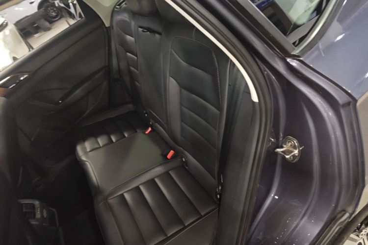 Volkswagen Tharu 2020 car image #17