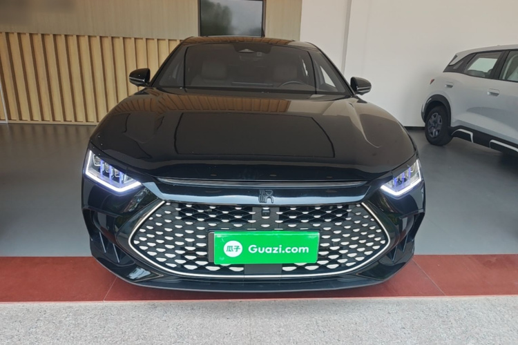 BYD Han 2023 car image #3