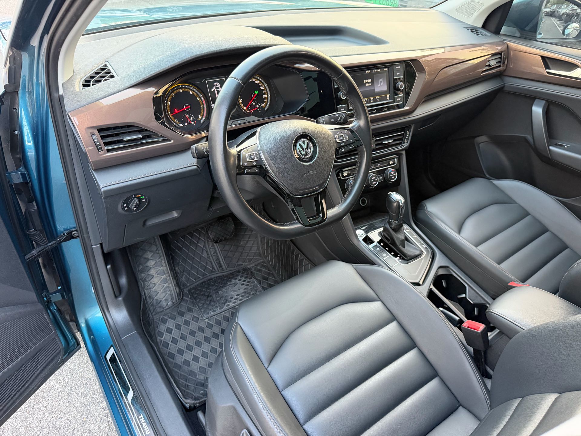 2019 immagine di auto #5