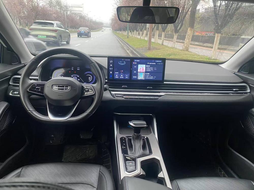 GEELY Emgrand 2021 car image #7