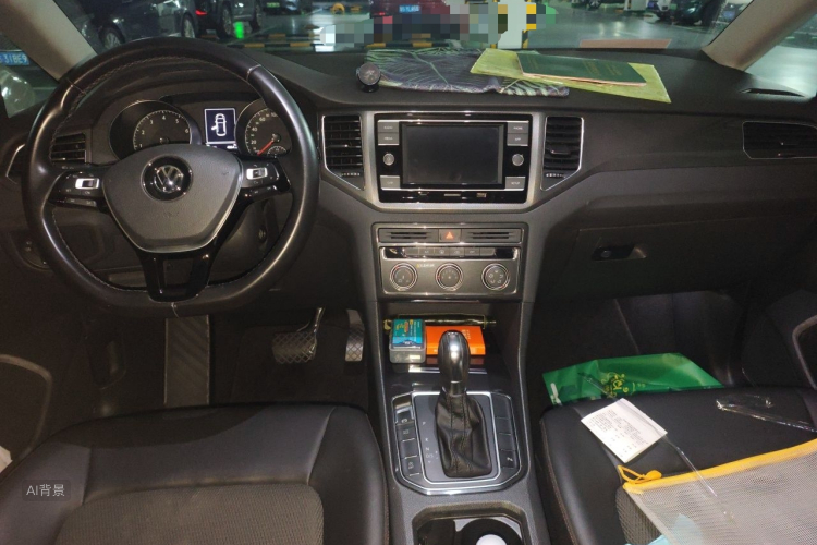 Volkswagen Golf 2017 car image #11