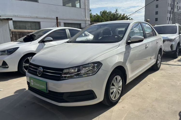 Volkswagen Santana 2019 car image #2