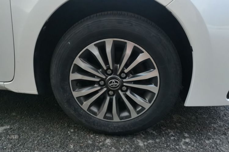 Toyota Corolla 2018 immagine di auto #9