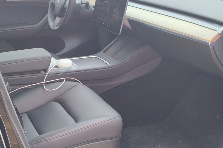 Tesla Model Y 2023 #22 Tesla Model Y 2023 car image #22