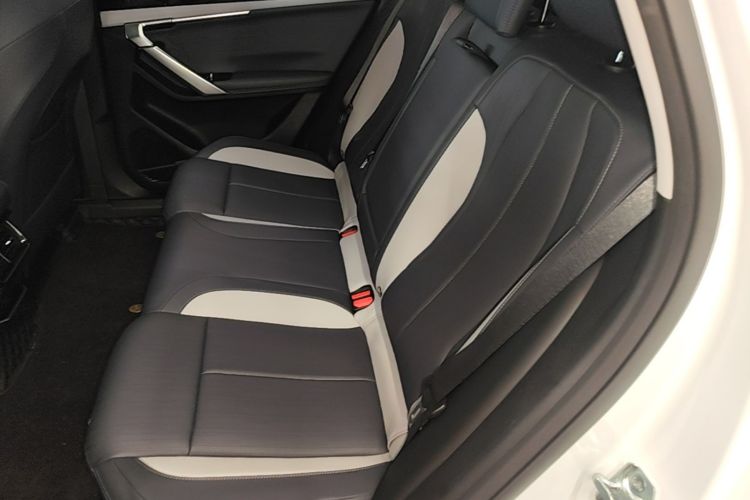 GEELY Boyue L 2024 изображение автомобиля #17