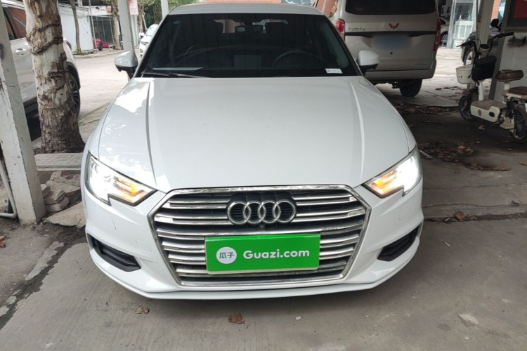 Audi A3 2017 immagine di auto #3