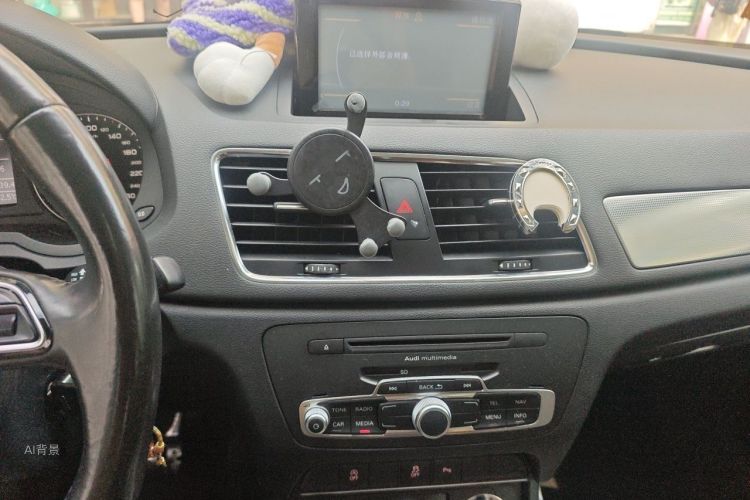 Audi Q3 2014 immagine di auto #15
