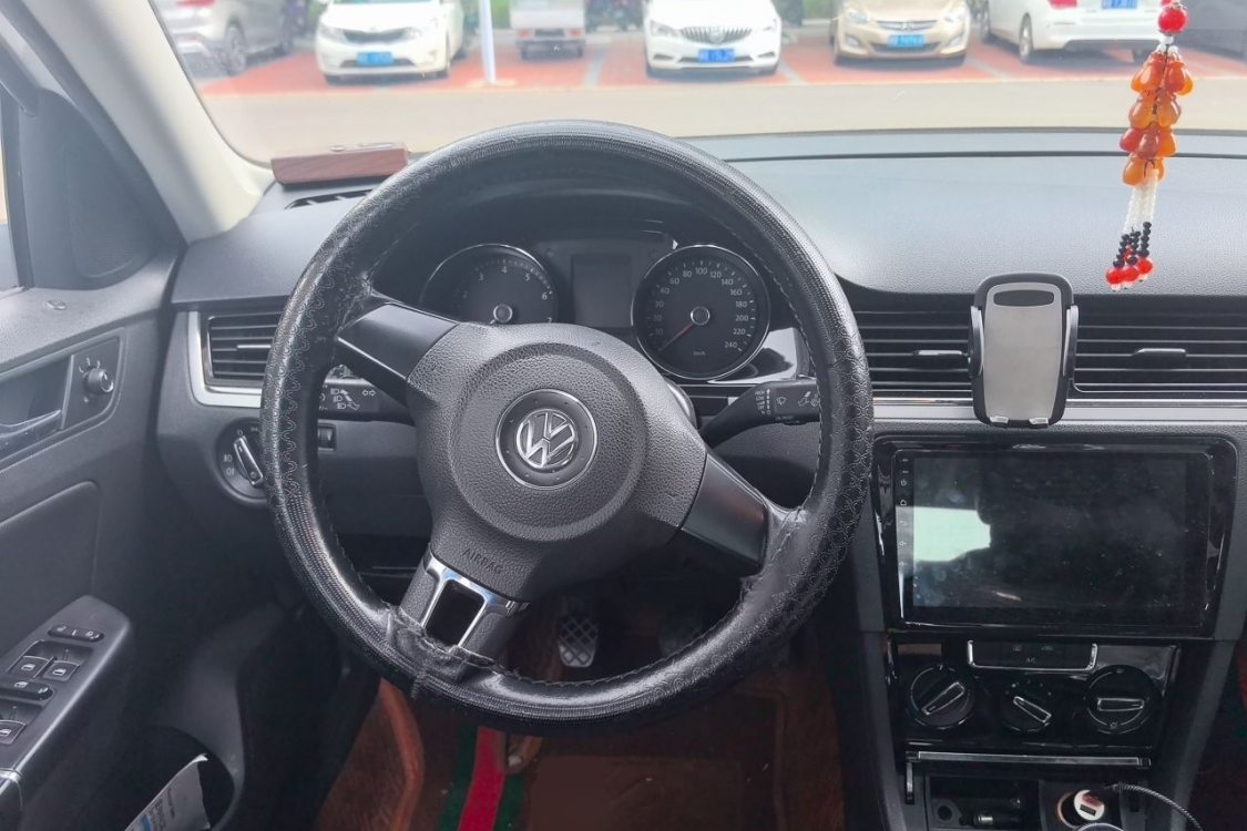 Volkswagen Bora 2015 #22 Volkswagen Bora 2015 изображение автомобиля #22