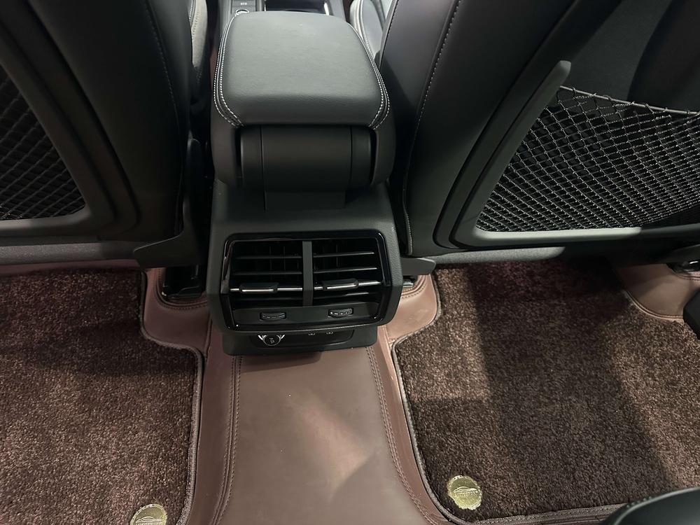Audi Q3 2025 immagine di auto #8