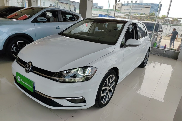 Volkswagen Golf 2020 #2 Volkswagen Golf 2020 car image #2
