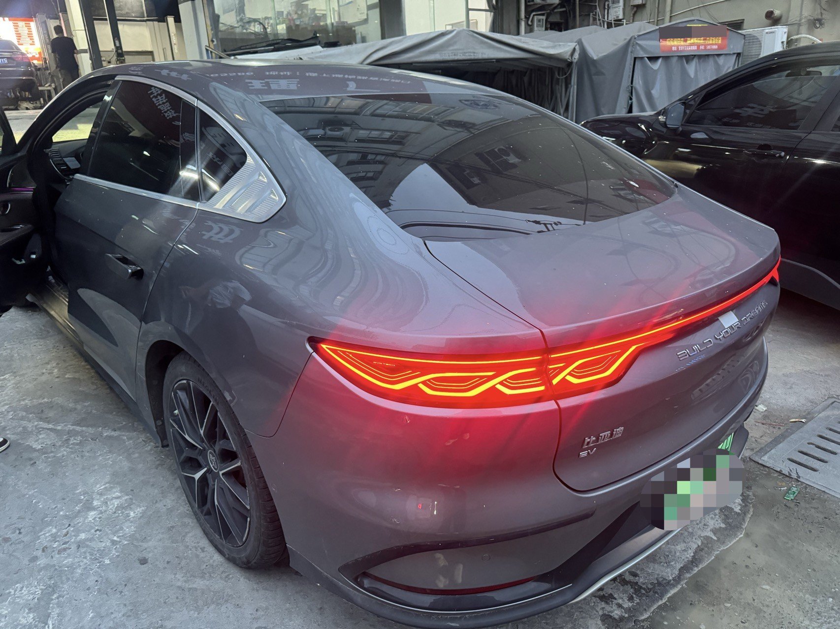 BYD Han 2022 immagine di auto #5