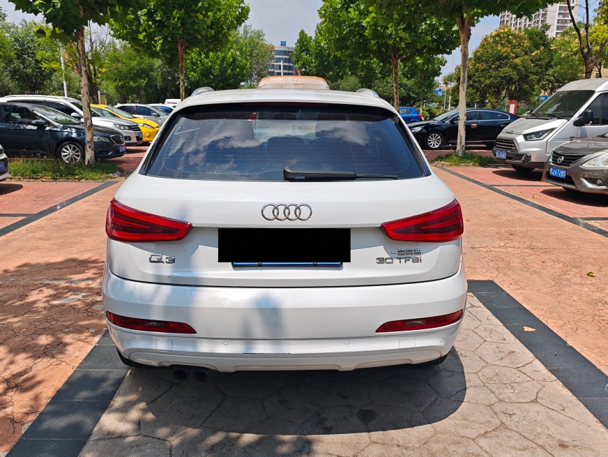 Audi Q3 2015 #3 Audi Q3 2015 car image #3