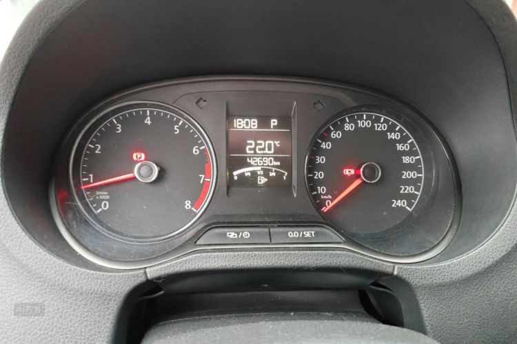Volkswagen Polo 2017 #13 Volkswagen Polo 2017 car image #13